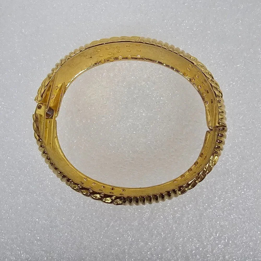 Vintage Gold Tone Hinged Clamper Bracelet Stripe Open Work Chunky‎ Statement